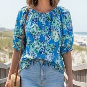 Chico's Blue Shell Print Short Sleeve Button Front Top 2